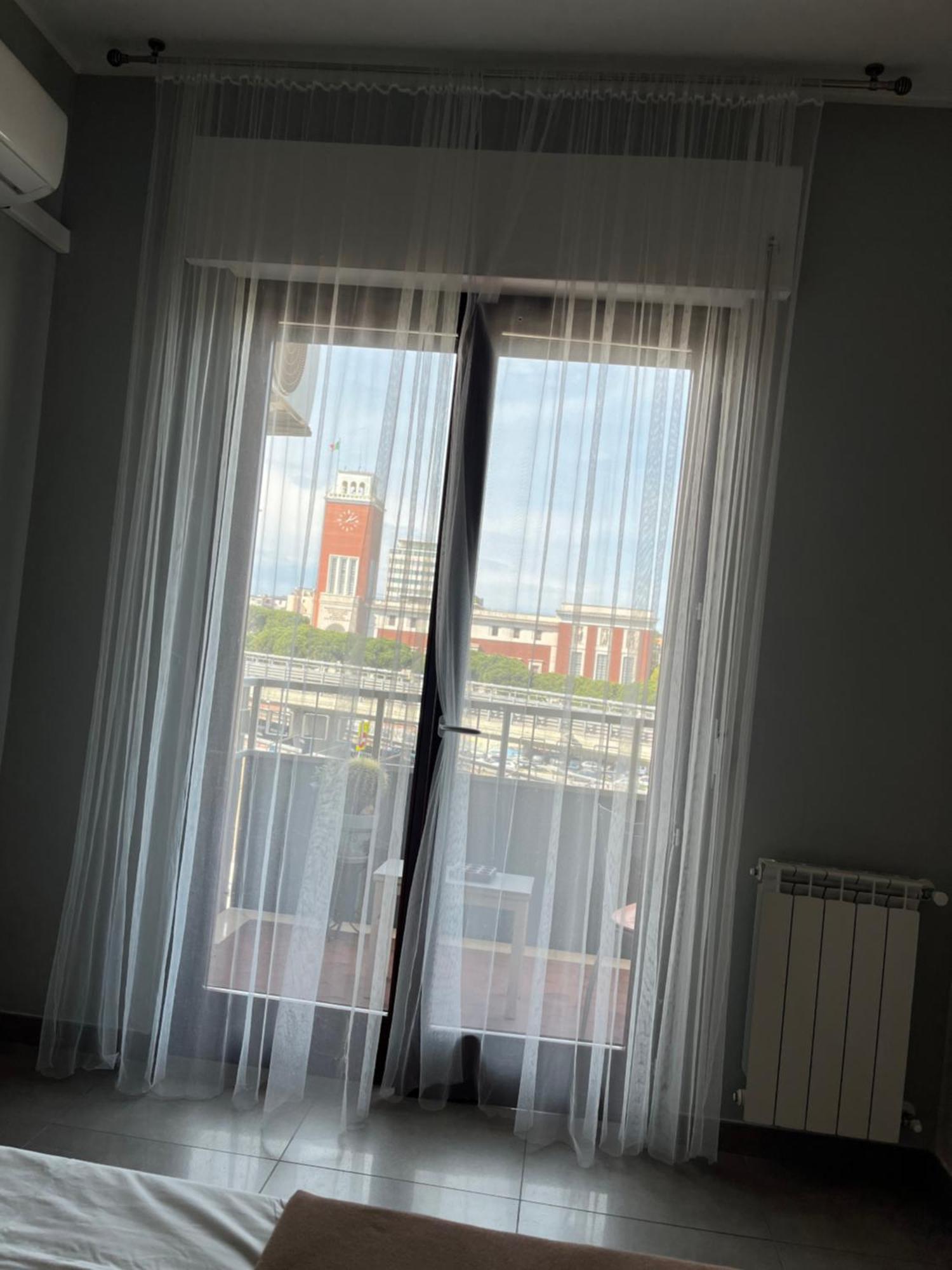 Sun-Kissed Seaside Retreat: Your Pescara Getaway Luaran gambar
